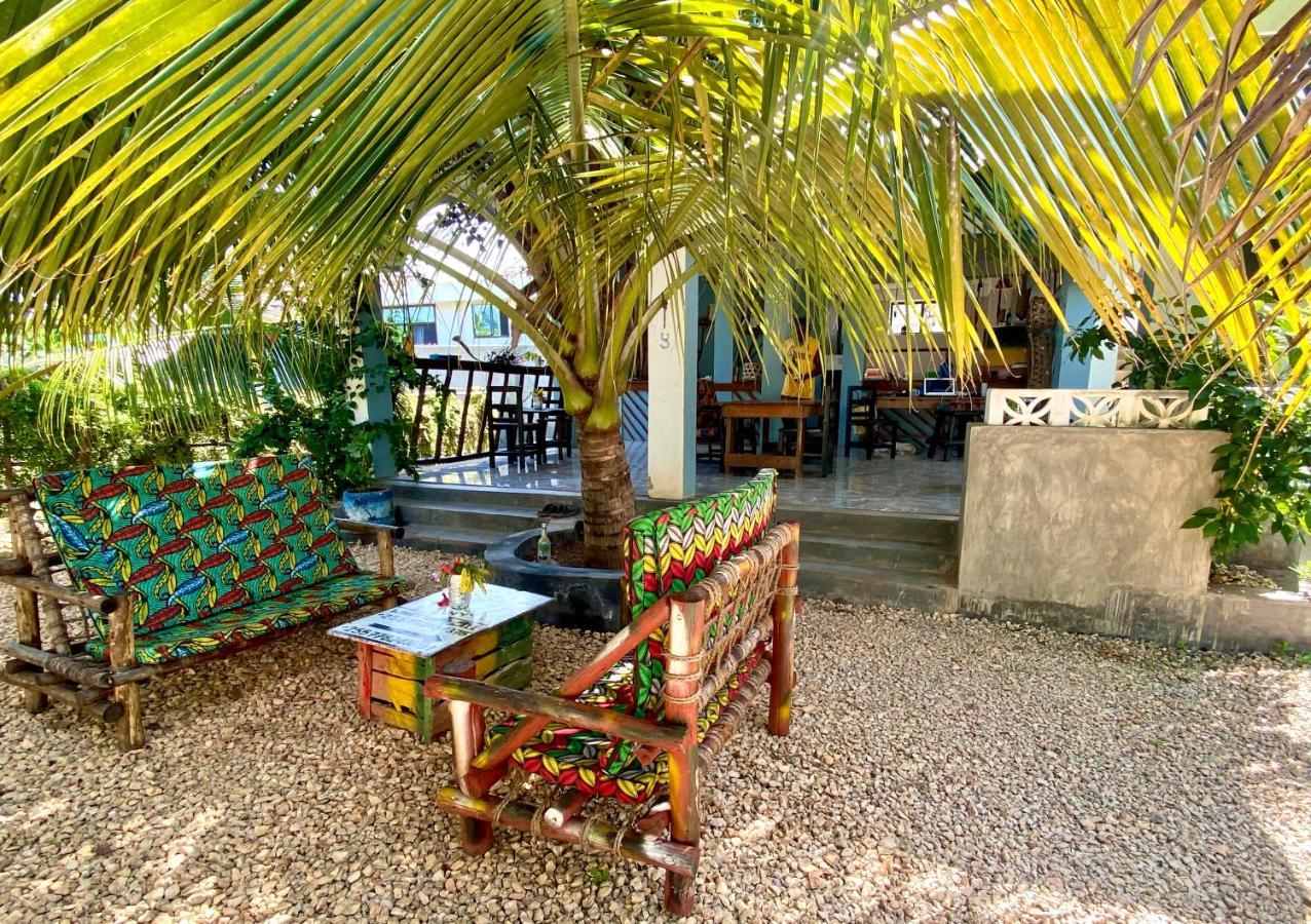 Darwesh Nyumba Lodge 눙귀 외부 사진