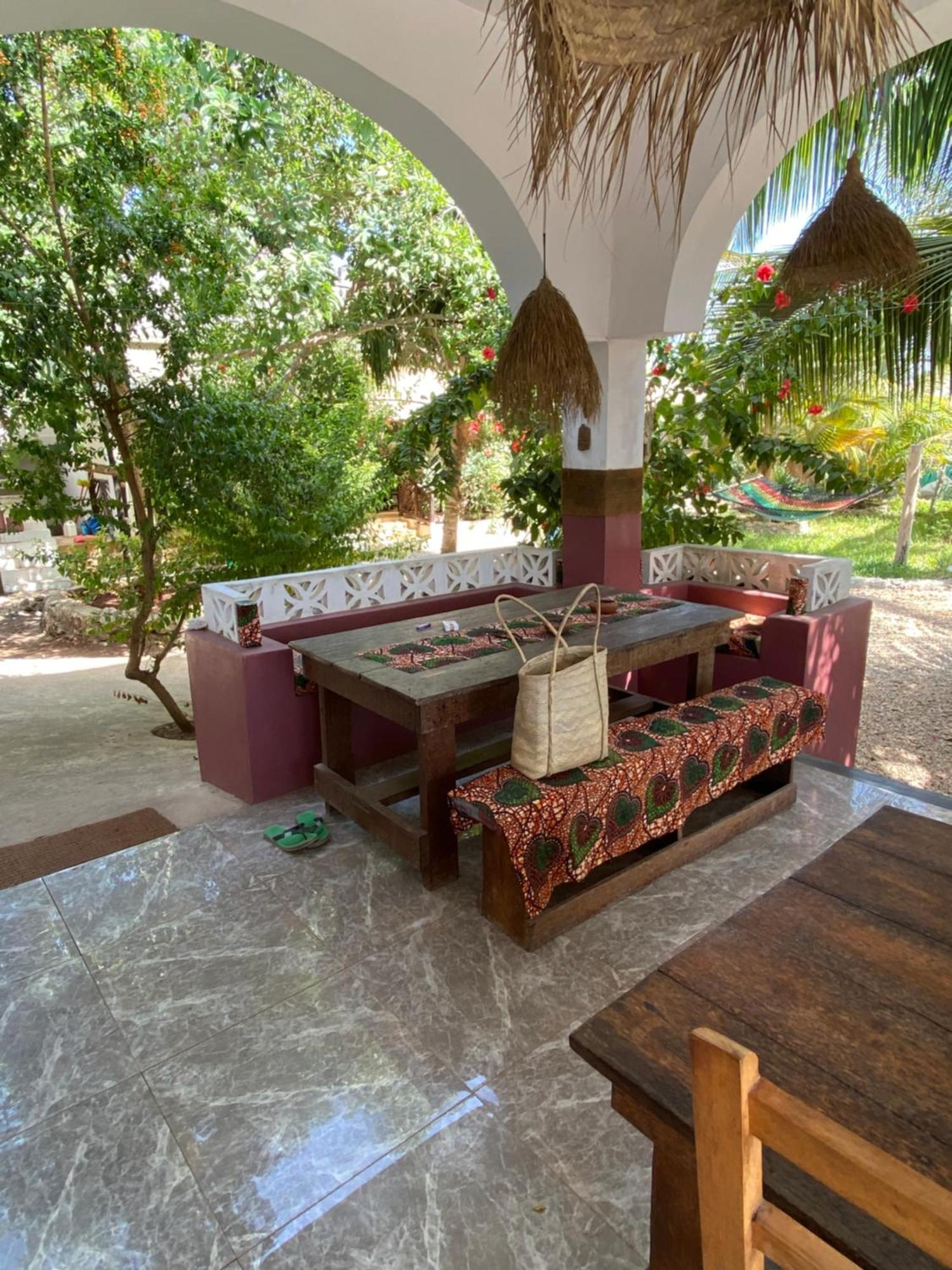 Darwesh Nyumba Lodge 눙귀 외부 사진